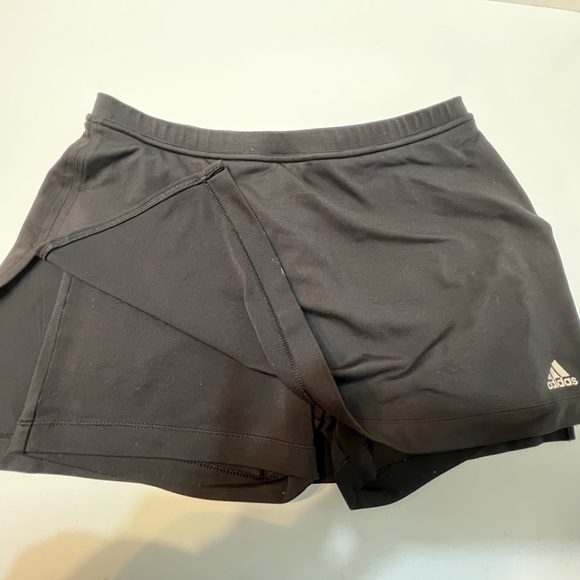 Clima365 skort by adidas. Size US small UK 10 - Picture 3 of 5